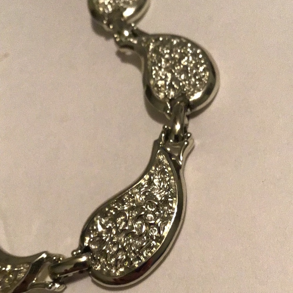 Beautiful Silver Leaves Joined as a Chain -Vintage